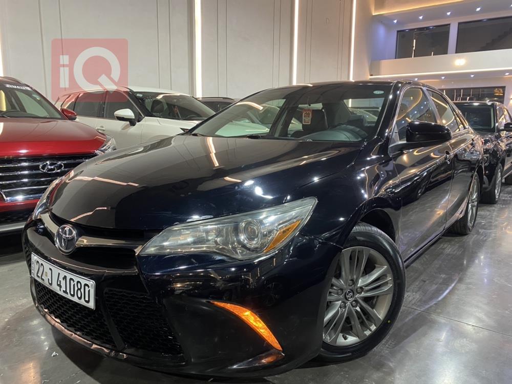 تۆیۆتا کامری